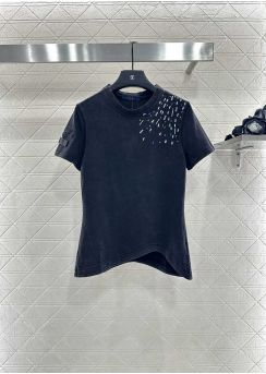 Louis Vuitton Crystal Cutout Tee LV2512377