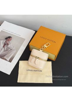 lv-cream-ribbed-mini-zip-case-charm-pilvj01518-01