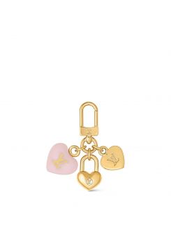 lv-micro-charms-lv-heart-key-holder-metal-m01554-in-gold-pilvi18104-01