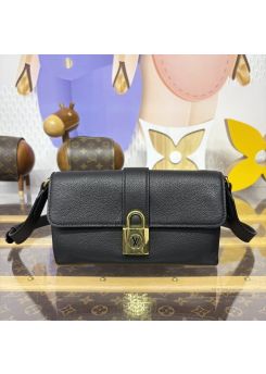lv-wallet-on-chain-low-key-pilvj10149-01