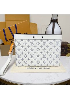lv-white-monogram-wristlet-pouch-pilvj01168-01